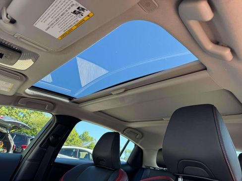 Used 2024 Toyota Prius Prime FWD image 22