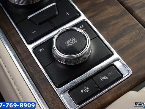 Used 2019 Ford Expedition Max Platinum image 33