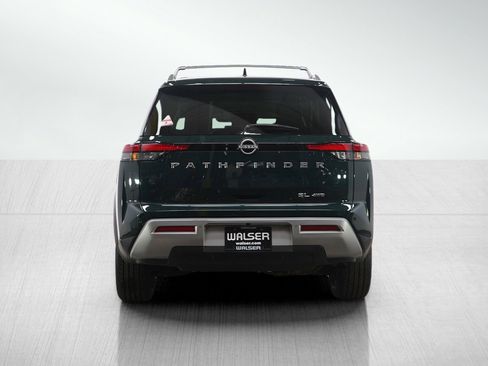 Used 2023 Nissan Pathfinder SL image 4