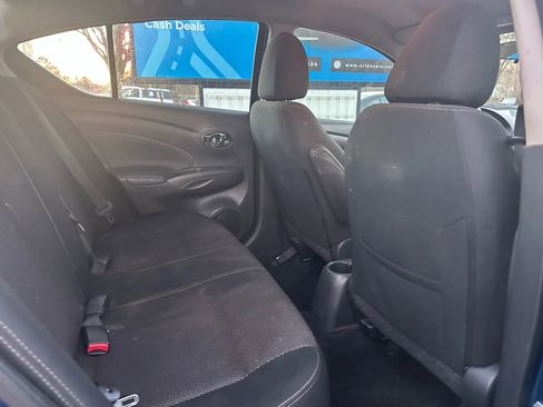 Used 2019 Nissan Versa SV image 16