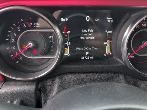 Used 2020 Jeep Gladiator Rubicon AWD/4WD image 7