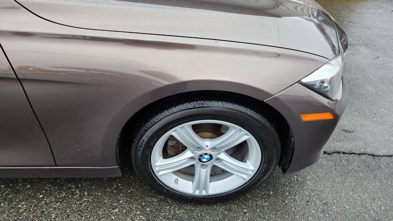 Used 2015 BMW 320i xDrive Sedan AWD/4WD image 18