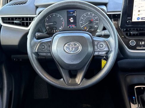 Used 2025 Toyota Corolla LE image 20