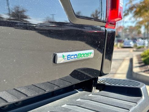 Used 2019 Ford F150 Lariat image 9