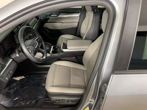 Used 2025 GMC Terrain Elevation w/ Elevation Premium Package image 25