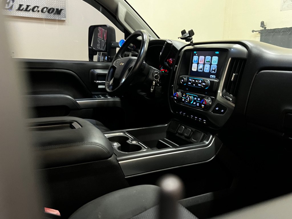 Used 2017 Chevrolet Silverado 1500 LT w/ Max Trailering Package AWD/4WD image 19