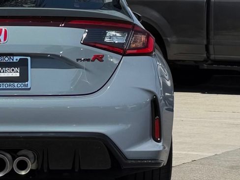 Used 2025 Honda Civic Type R image 8