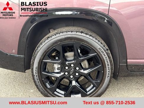 Used 2025 Chevrolet Traverse RS w/ LPO, Floor Liner Package AWD/4WD image 18