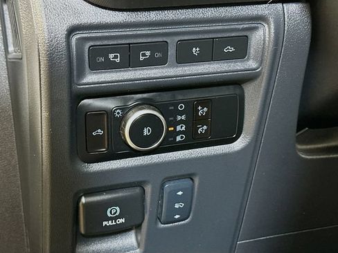 Used 2024 Ford F150 Raptor AWD/4WD image 9