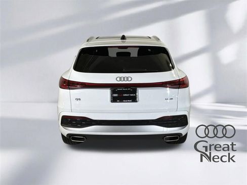 Used 2025 Audi Q5 Premium w/ Convenience Package AWD/4WD image 22