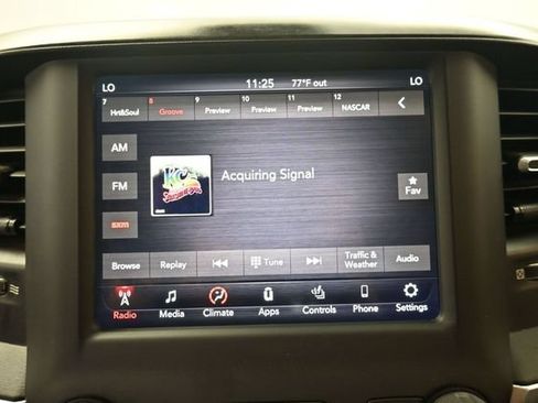 Used 2019 RAM 1500 Big Horn AWD/4WD image 24