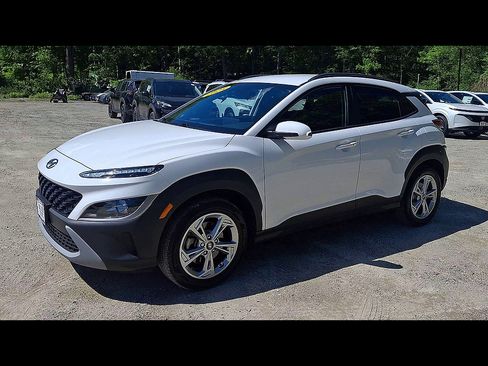 Used 2023 Hyundai Kona SEL w/ Cargo Package AWD/4WD image 4