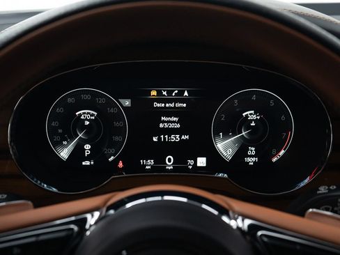 Certified 2022 Bentley Bentayga AWD/4WD image 38