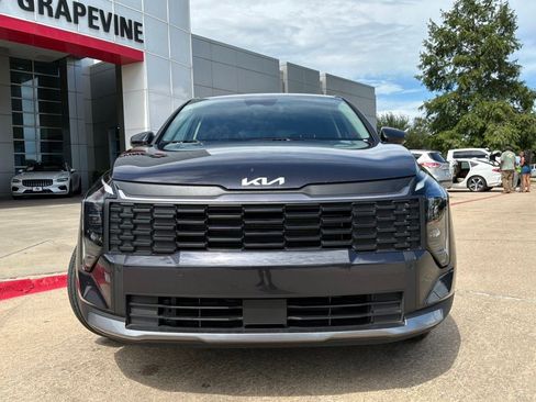 Used 2026 Kia Sportage LX FWD image 3
