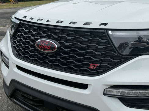 Used 2021 Ford Explorer ST w/ Equipment Group 401A AWD/4WD image 10