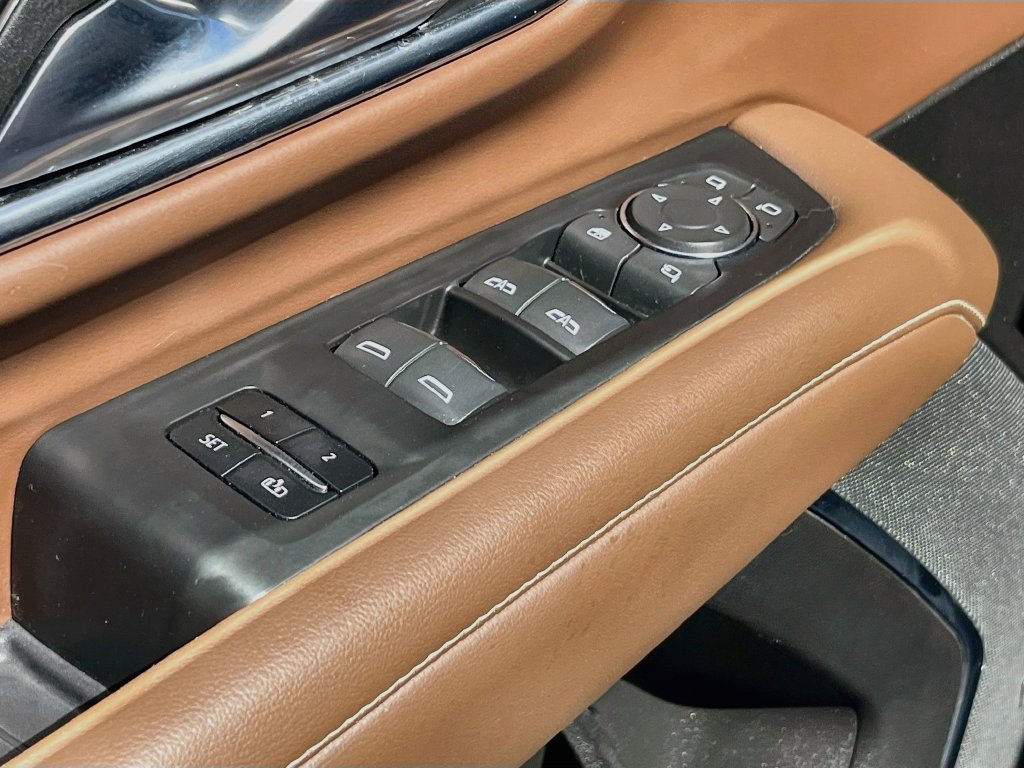 Used 2023 Chevrolet Tahoe High Country AWD/4WD image 18