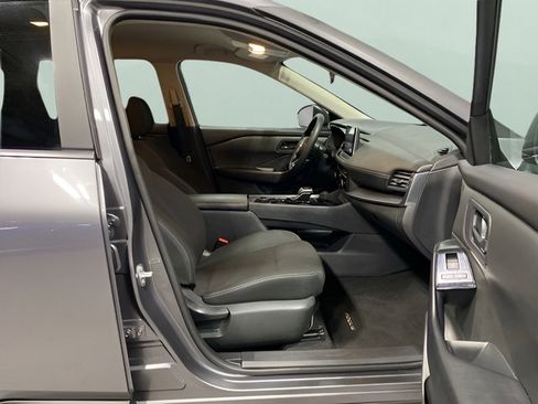 Certified 2024 Nissan Rogue S AWD/4WD image 30