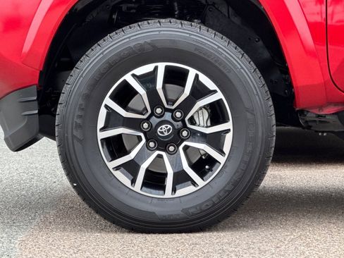 Used 2022 Toyota Tacoma TRD Sport image 24