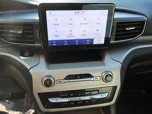 Used 2021 Ford Explorer XLT w/ Equipment Group 202A image 35