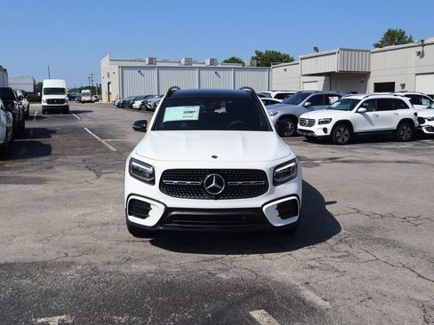 New 2025 Mercedes-Benz GLB 250 GLB 250 image 8