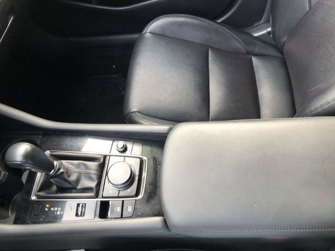 Used 2021 MAZDA MAZDA3 s image 16