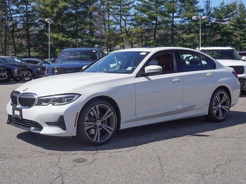 Used 2022 BMW 330i xDrive Sedan w/ Premium Package 2 image 9