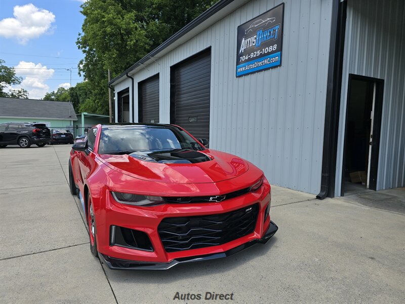 Used 2017 Chevrolet Camaro ZL1 RWD image 23