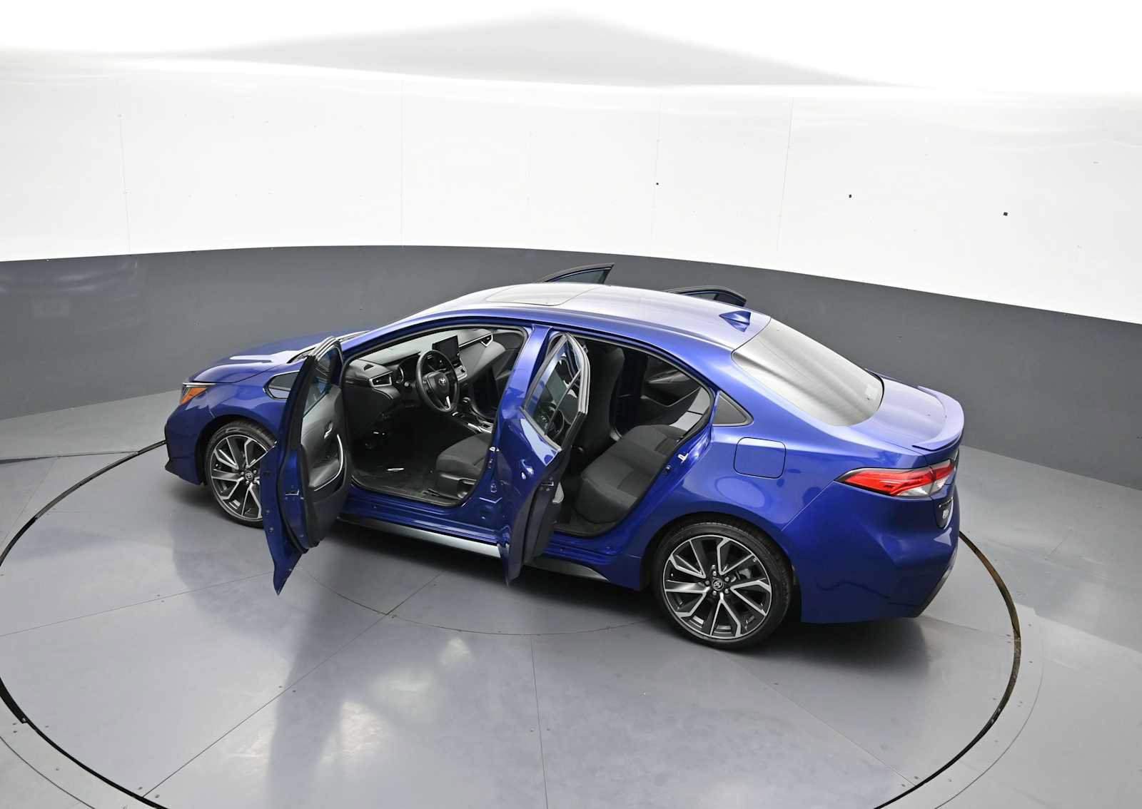 Used 2022 Toyota Corolla SE w/ SE Premium Package FWD image 43