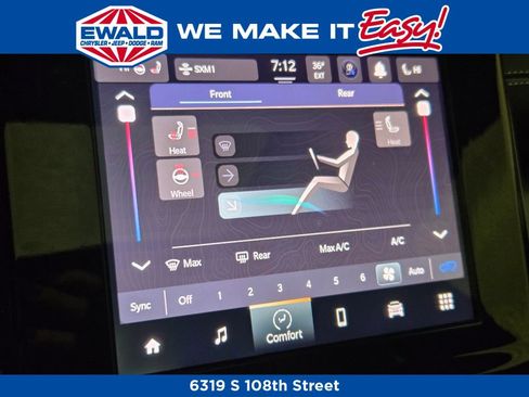 New 2025 Jeep Grand Cherokee L Altitude image 2