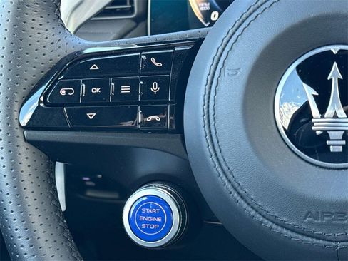 New 2025 Maserati Grecale Modena image 12