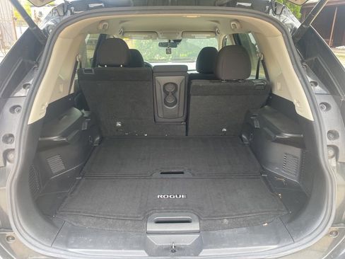 Used 2020 Nissan Rogue SV AWD/4WD image 4