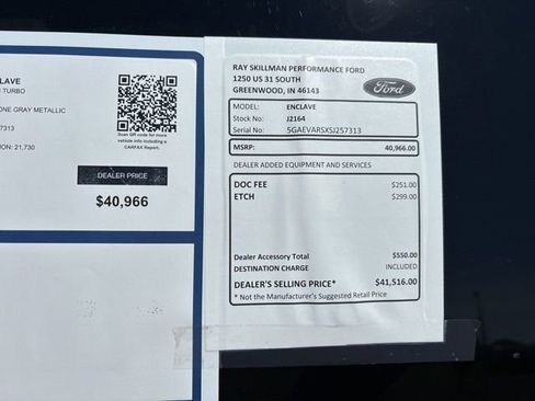 Used 2025 Buick Enclave Preferred AWD/4WD image 3