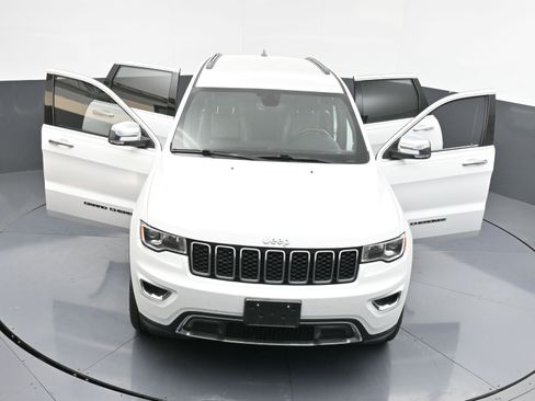 Used 2019 Jeep Grand Cherokee Limited image 40