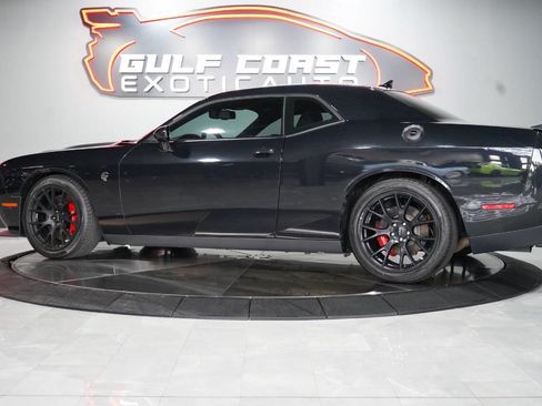 Used 2015 Dodge Challenger SRT Hellcat image 7