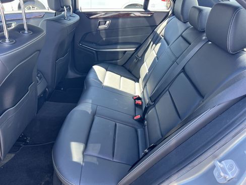 Used 2014 Mercedes-Benz E 350 4MATIC Sedan image 21