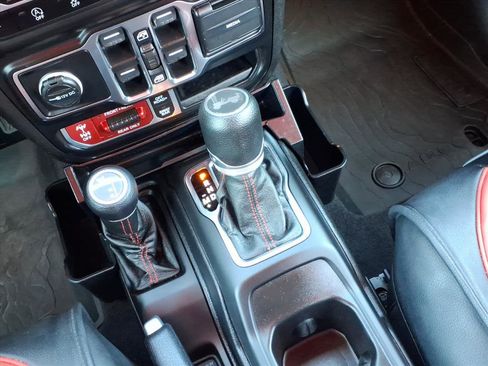 Used 2021 Jeep Wrangler Unlimited Rubicon image 22