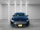 Used 2018 Ford Fusion SE image 2