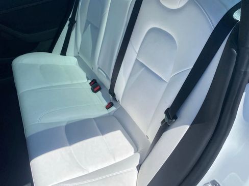 Used 2023 Tesla Model 3 Standard Range RWD image 12