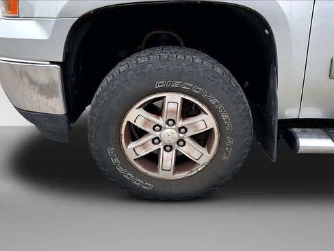 Used 2011 GMC Sierra 1500 SLE w/ Power Tech Package AWD/4WD image 2