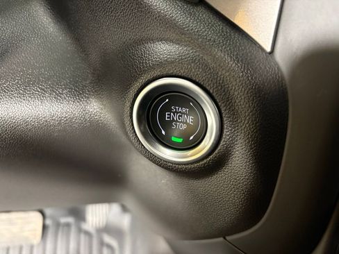 Used 2025 Chevrolet Silverado 1500 W/T w/ WT Value Package image 24