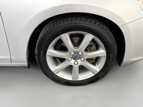 Used 2016 Volvo V60 T5 Platinum w/ Climate Package FWD image 32