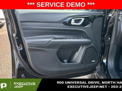 New 2025 Jeep Compass Limited w/ Sun & Sound Group image 9