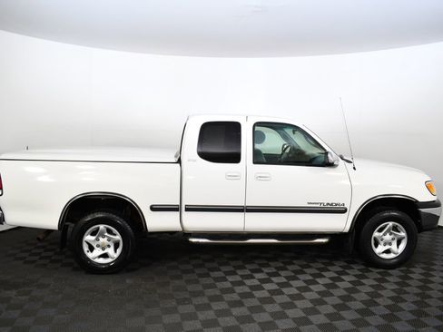 Used 2000 Toyota Tundra SR5 image 5