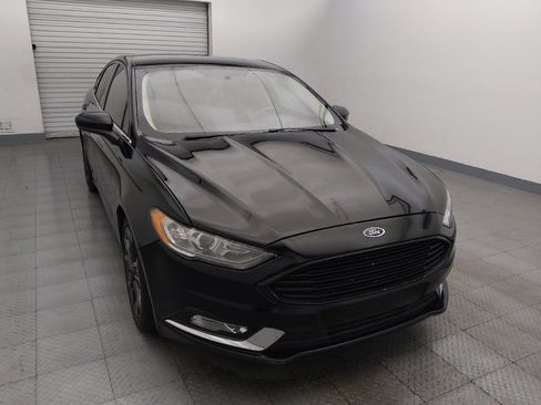 Used 2018 Ford Fusion SE w/ Equipment Group 201A image 14