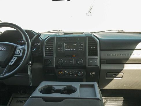 Used 2018 Ford F350 XL AWD/4WD image 12