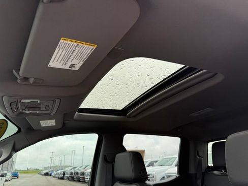 Used 2022 Chevrolet Silverado 1500 LTZ w/ LTZ Premium Package AWD/4WD image 6