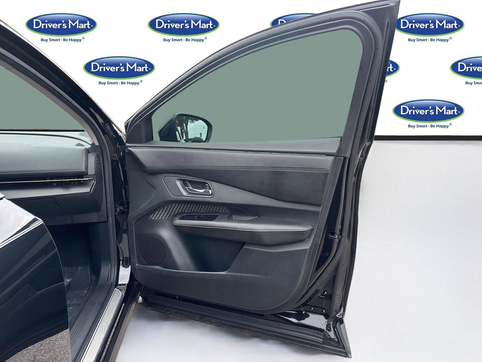Used 2023 Nissan Ariya FWD image 28