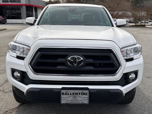Used 2022 Toyota Tacoma SR5 image 8