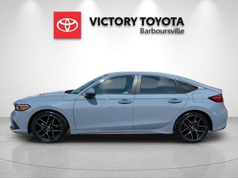 Used 2023 Honda Civic Sport Touring image 2