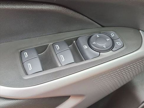 Certified 2024 Chevrolet Trax LS FWD image 11